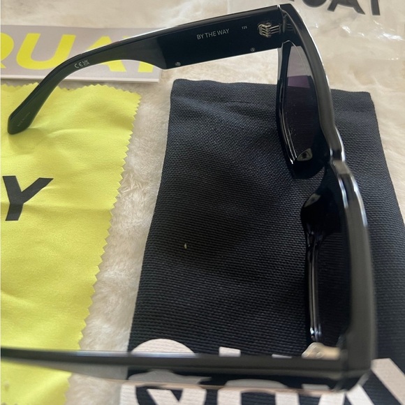 Quay Australia BY THE WAY Sunglasses - Picture 3 of 3